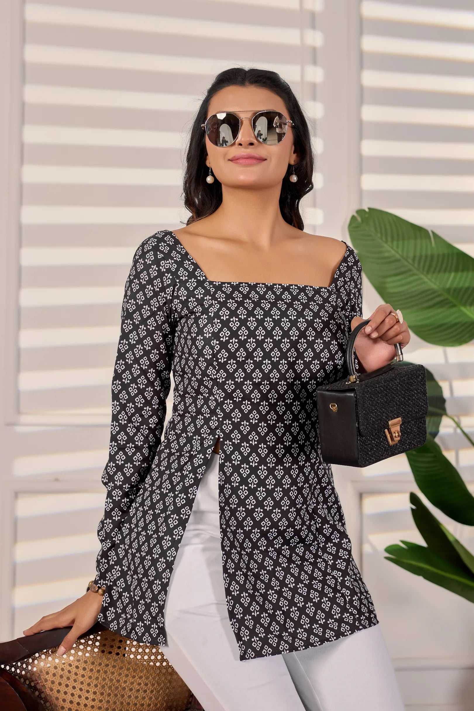 Zoya Black Printed Short Kurti for Women – Cotton, Square Neck, Front Slit, Stylish Daily Wear Top