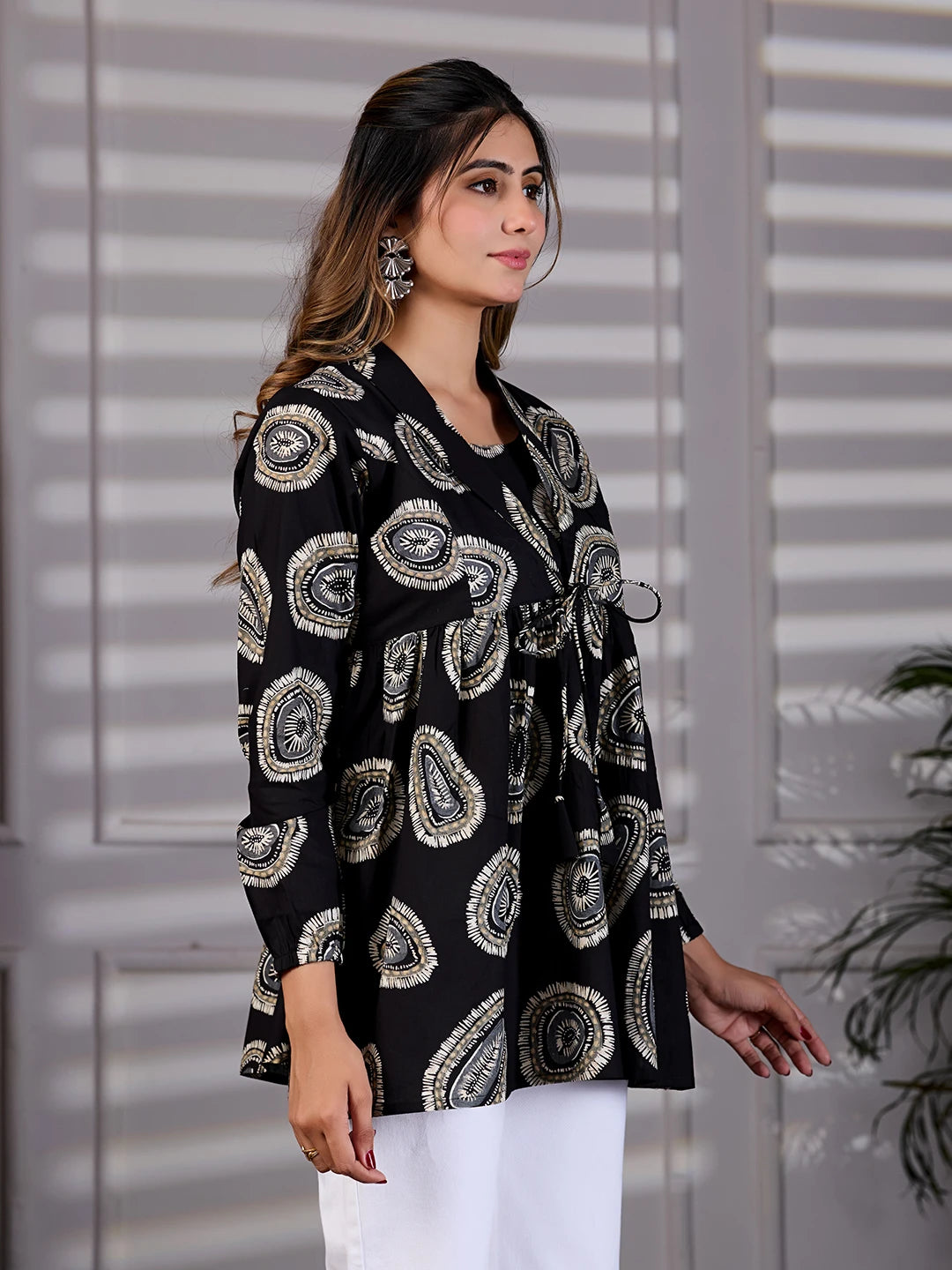 Rivaa Black Cotton V-Neck Kurti for Women