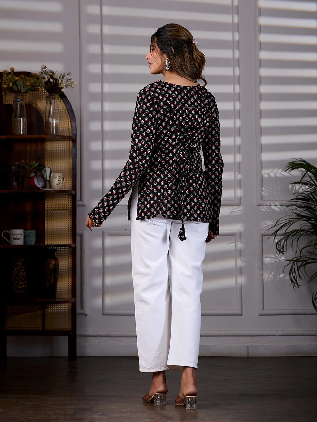 Nayra Black Cotton Back Tie-Up Kurti