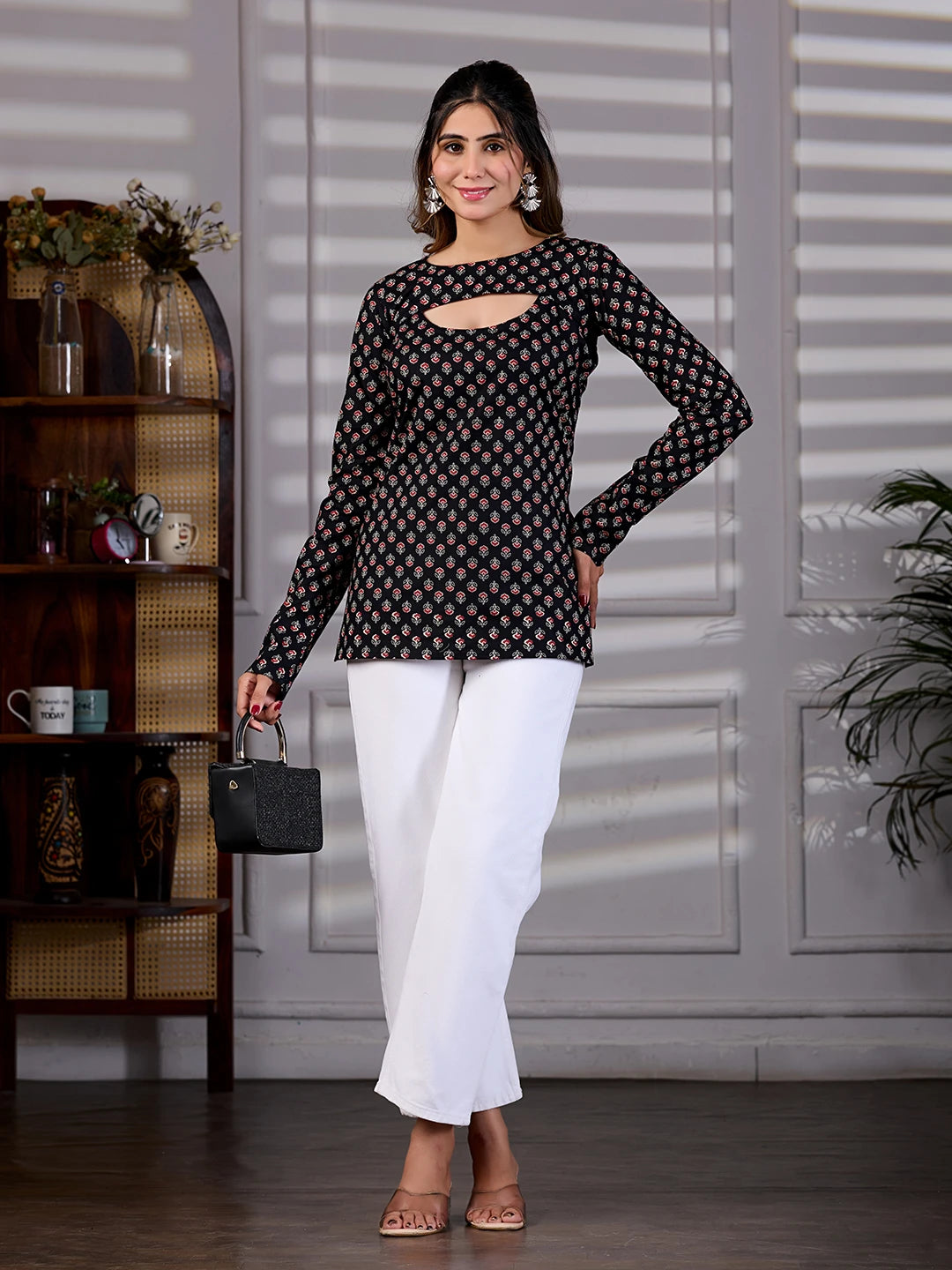 Nayra Black Cotton Back Tie-Up Kurti