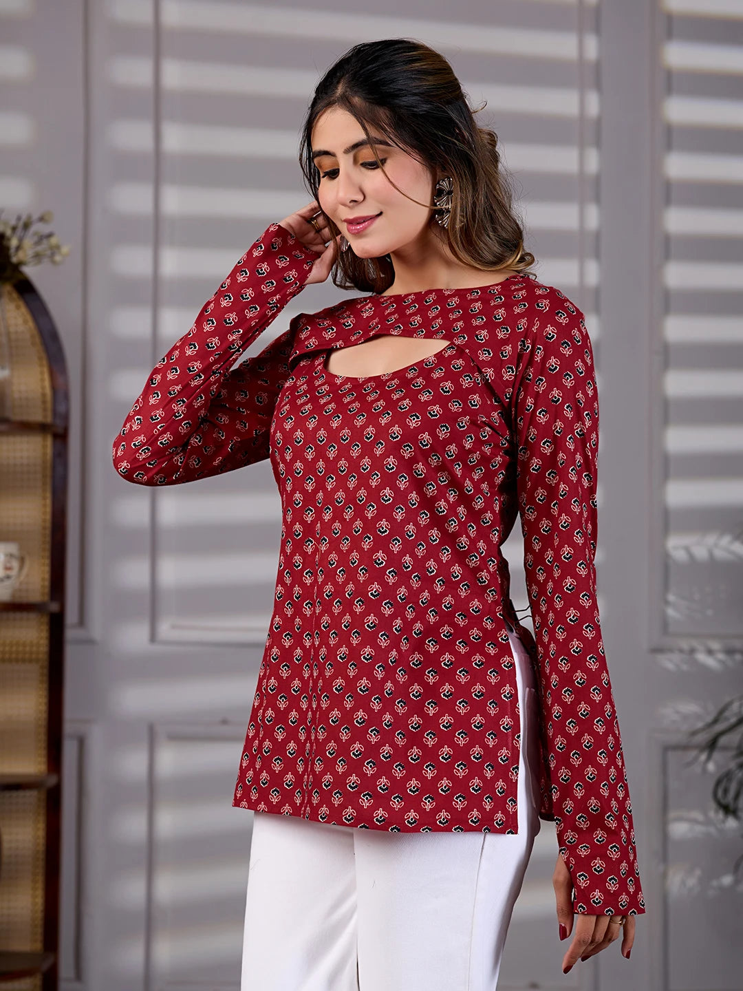Nayra Red Cotton Back Tie-Up Kurti