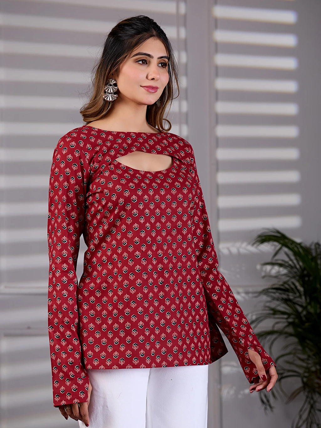 Nayra Red Cotton Back Tie-Up Kurti