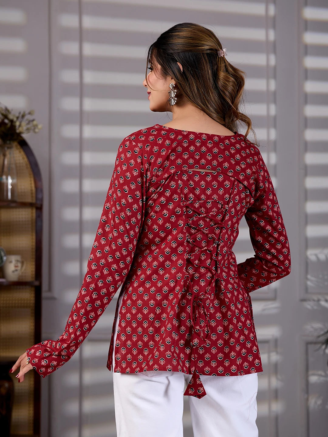 Nayra Red Cotton Back Tie-Up Kurti